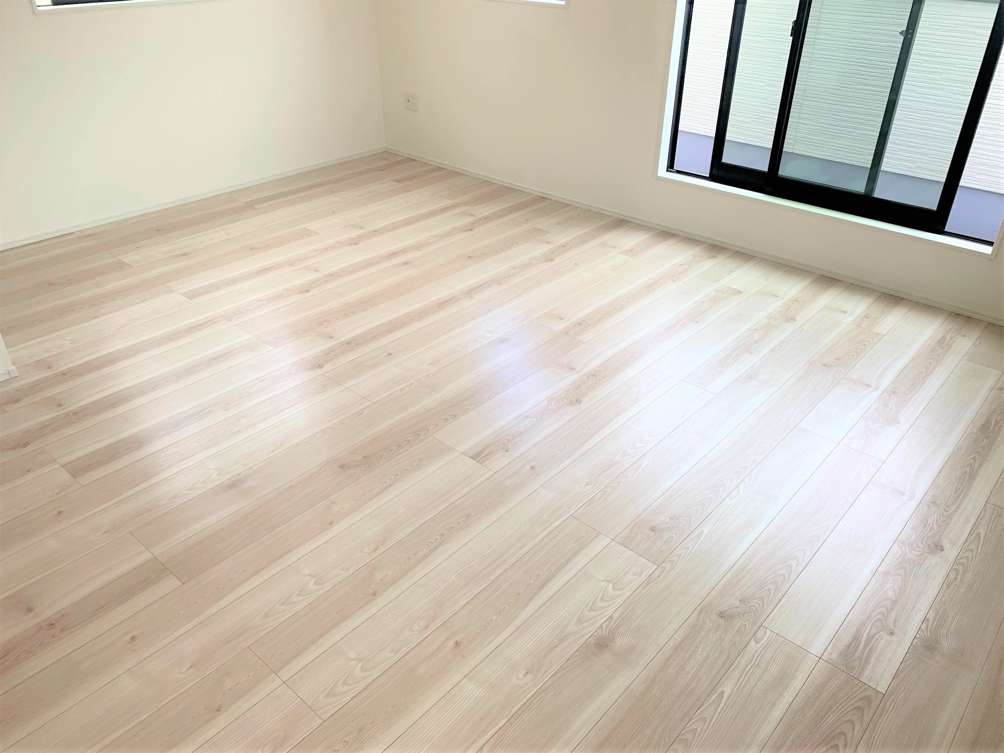 フロアコーティング施工事例 施工後｜神奈川県伊勢原市 ご新築戸建て K様邸 コーティングハウス セラミックガラスフロアコーティング施工済み