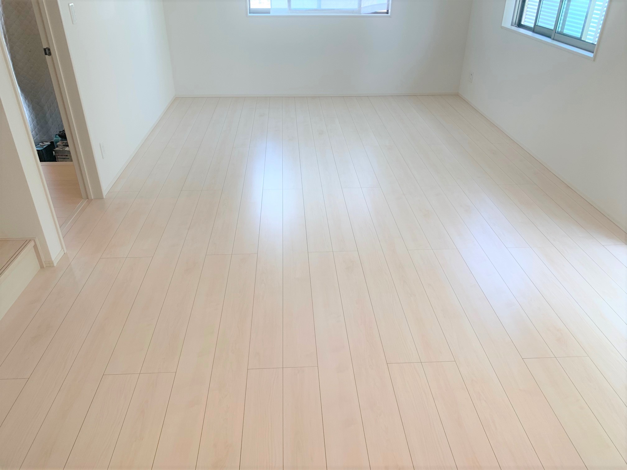 フロアコーティング施工事例 施工後｜東京都杉並区 ご新築戸建て H様邸 コーティングハウス ガラスフロアコーティング施工済み