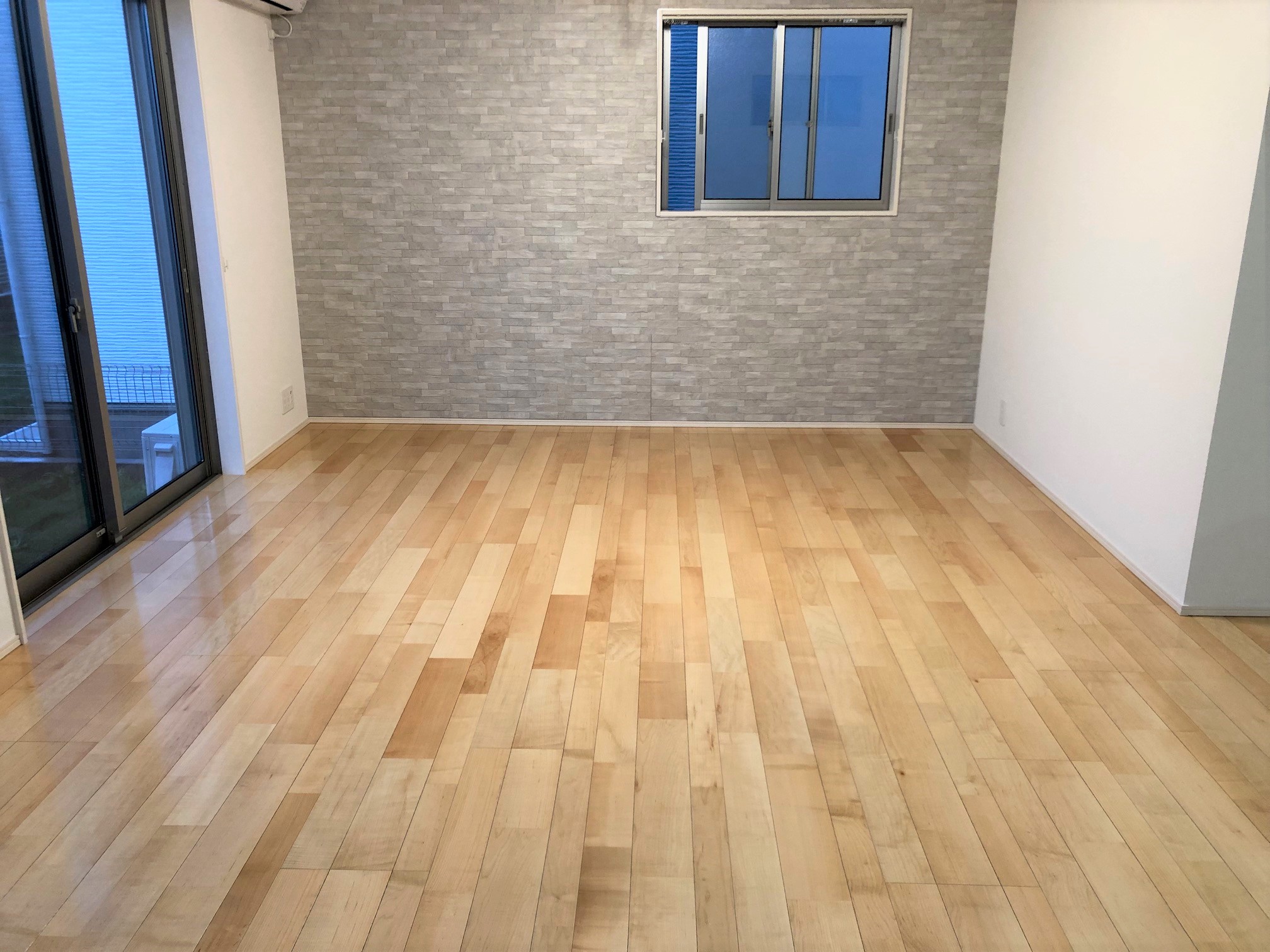 フロアコーティング施工事例 施工後｜福岡県福岡市 ご新築戸建て M様邸 コーティングハウス 水性ウレタンフロアコーティング施工済み