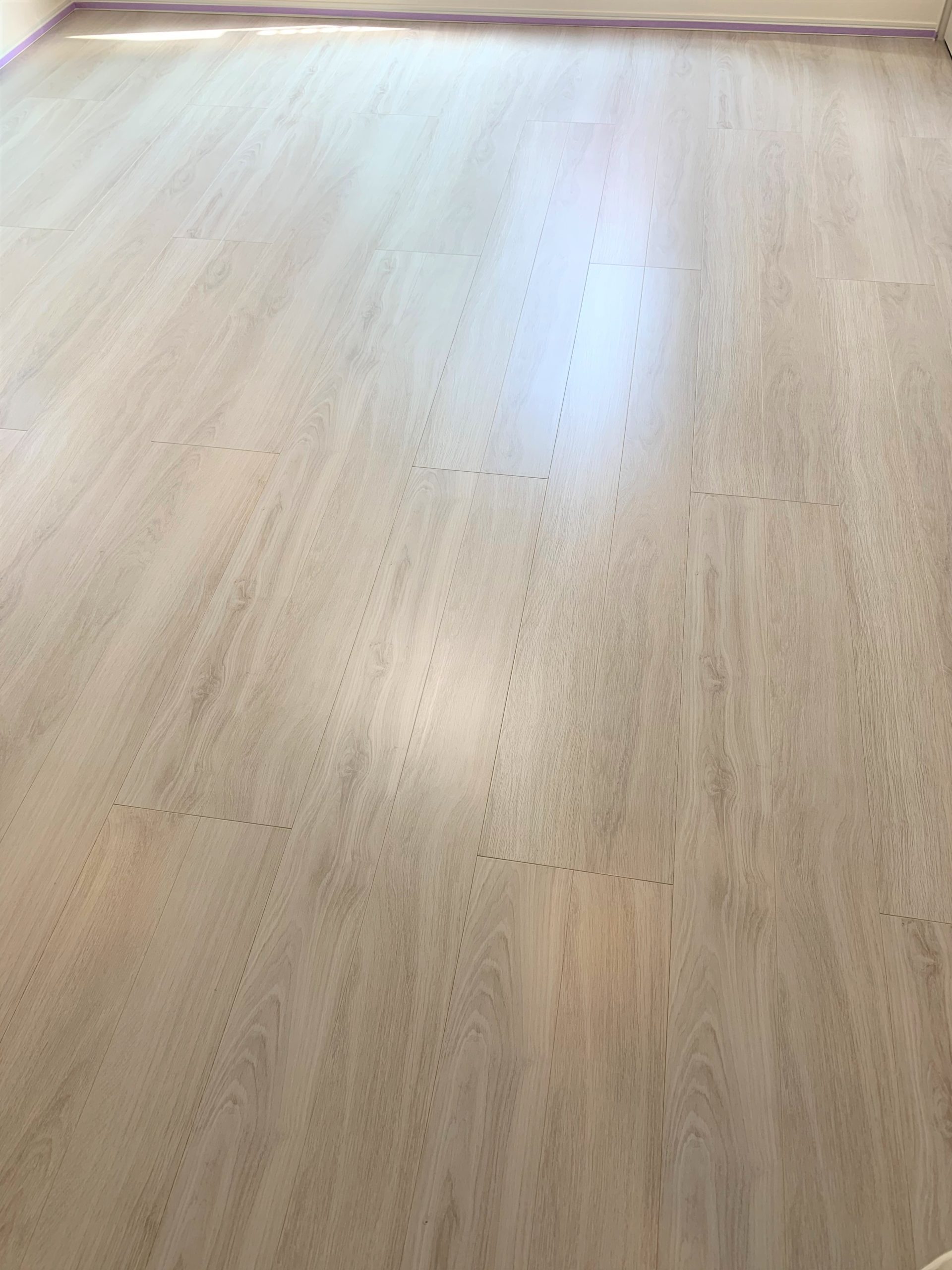 フロアコーティング施工事例 施工前｜東京都足立区 ご新築マンション H様邸の床の状態