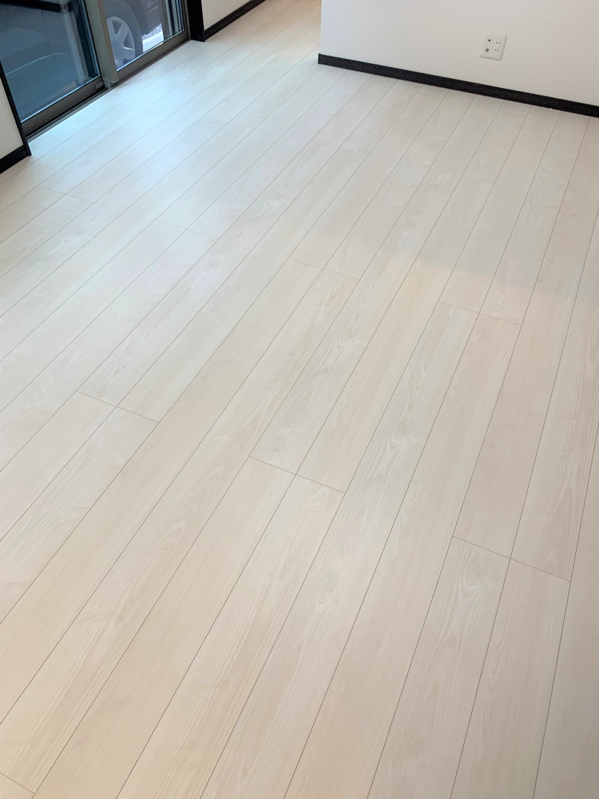 福岡市フロアコーティング施工事例 施工前｜福岡県福岡市 ご新築戸建て H様邸の床の状態
