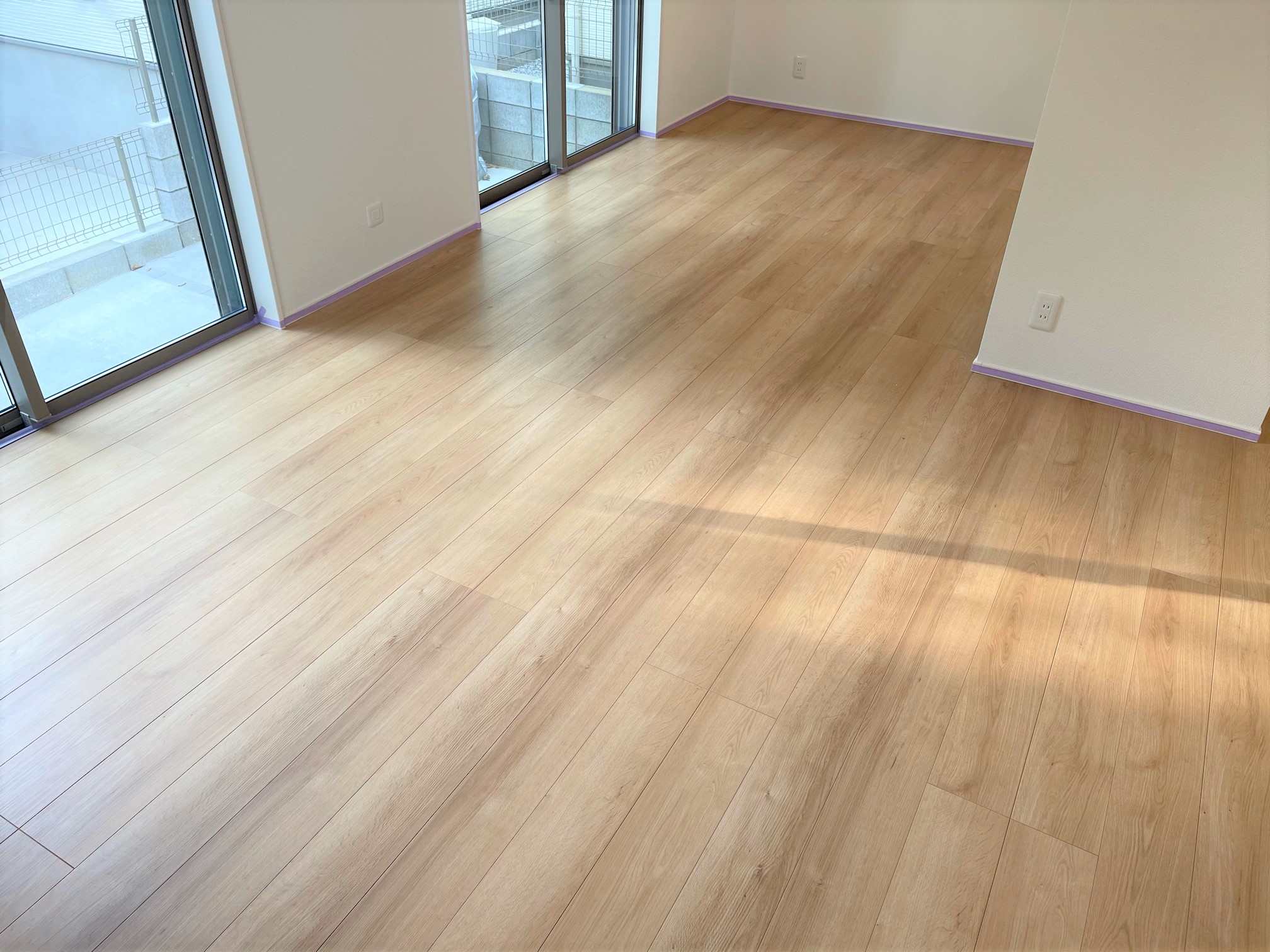 coatinghouse-saitama-saitama-shinchikukodate-before フロアコーティング施工事例 施工前|埼玉県さいたま市 ご新築戸建て T様邸の床の状態