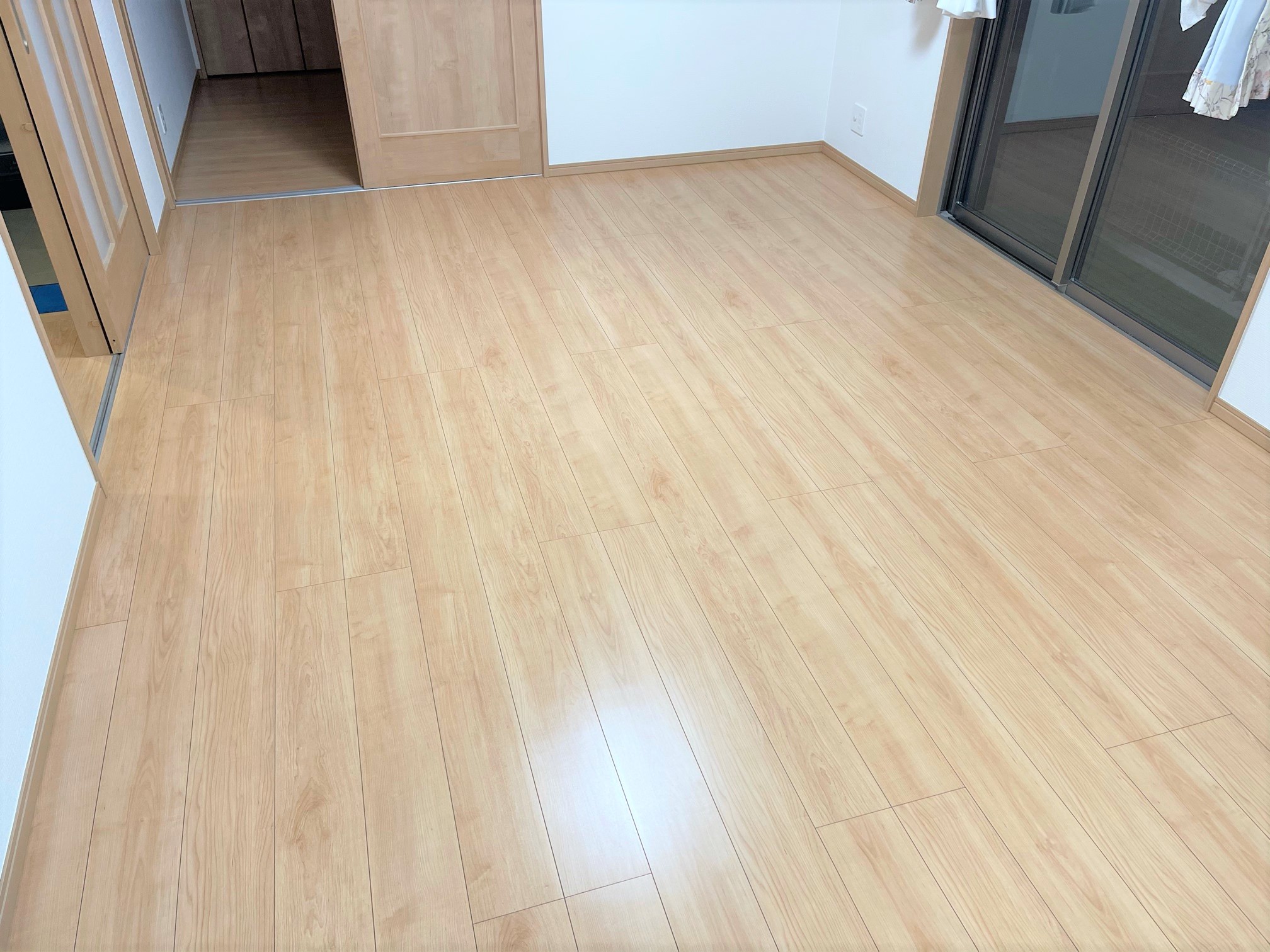 coatinghouse-chiba-chiba-nyukyokodate-after フロアコーティング施工事例 施工後|千葉県千葉市 ご入居中戸建て U様邸 コーティングハウス セラミックガラスフロアコーティング施工済み