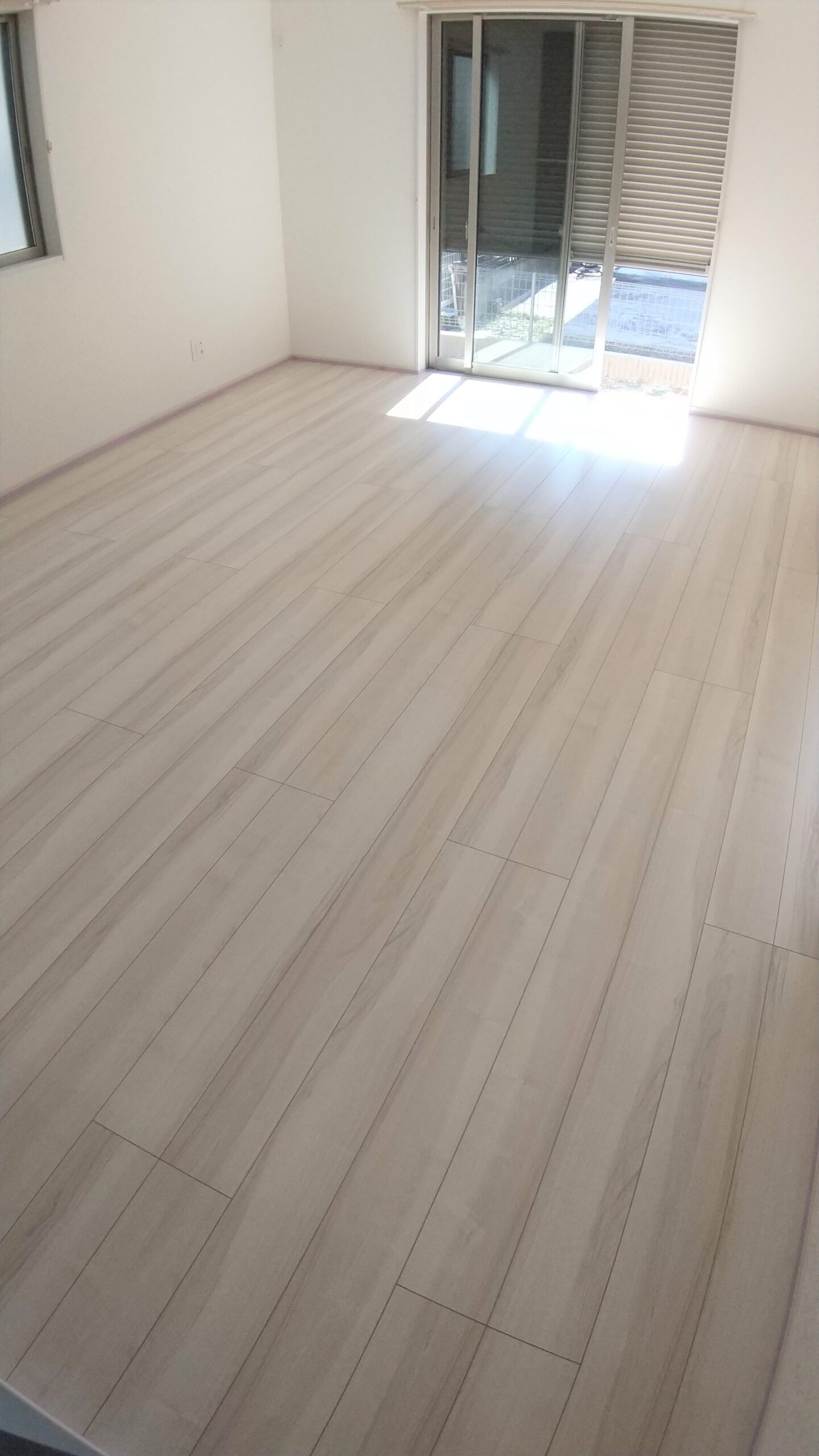 coatinghouse-kanagawa-kawasaki-shinchikukodate-before フロアコーティング施工事例 施工前|神奈川県川崎市 ご新築戸建て H様邸の床の状態