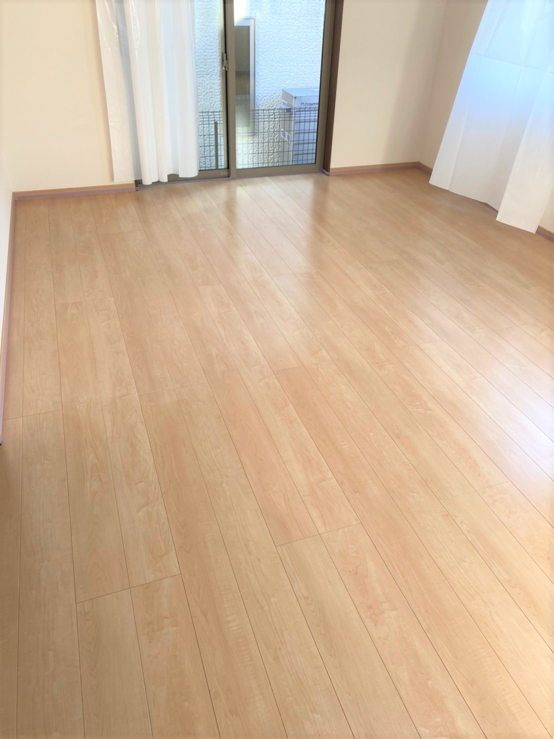 coatinghouse-saitama-shinchikukodate-before 越生町フロアコーティング施工事例 施工前|埼玉県入間郡越生町 ご新築戸建て K様邸の床の状態