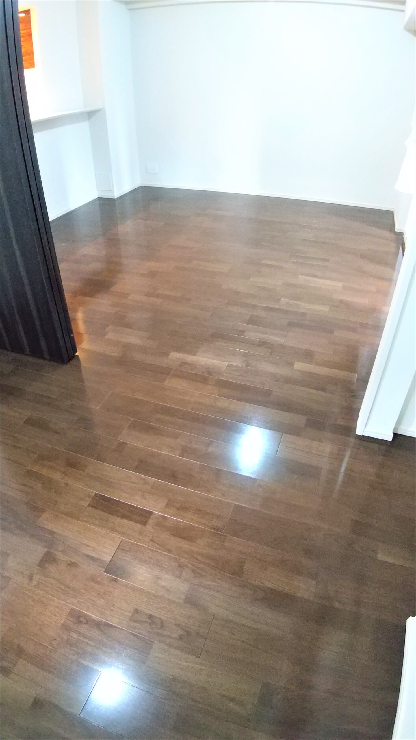 フロアコーティング施工事例 施工後｜東京都江東区 ご新築マンション T様邸 コーティングハウス セラミックガラスフロアコーティング施工済み