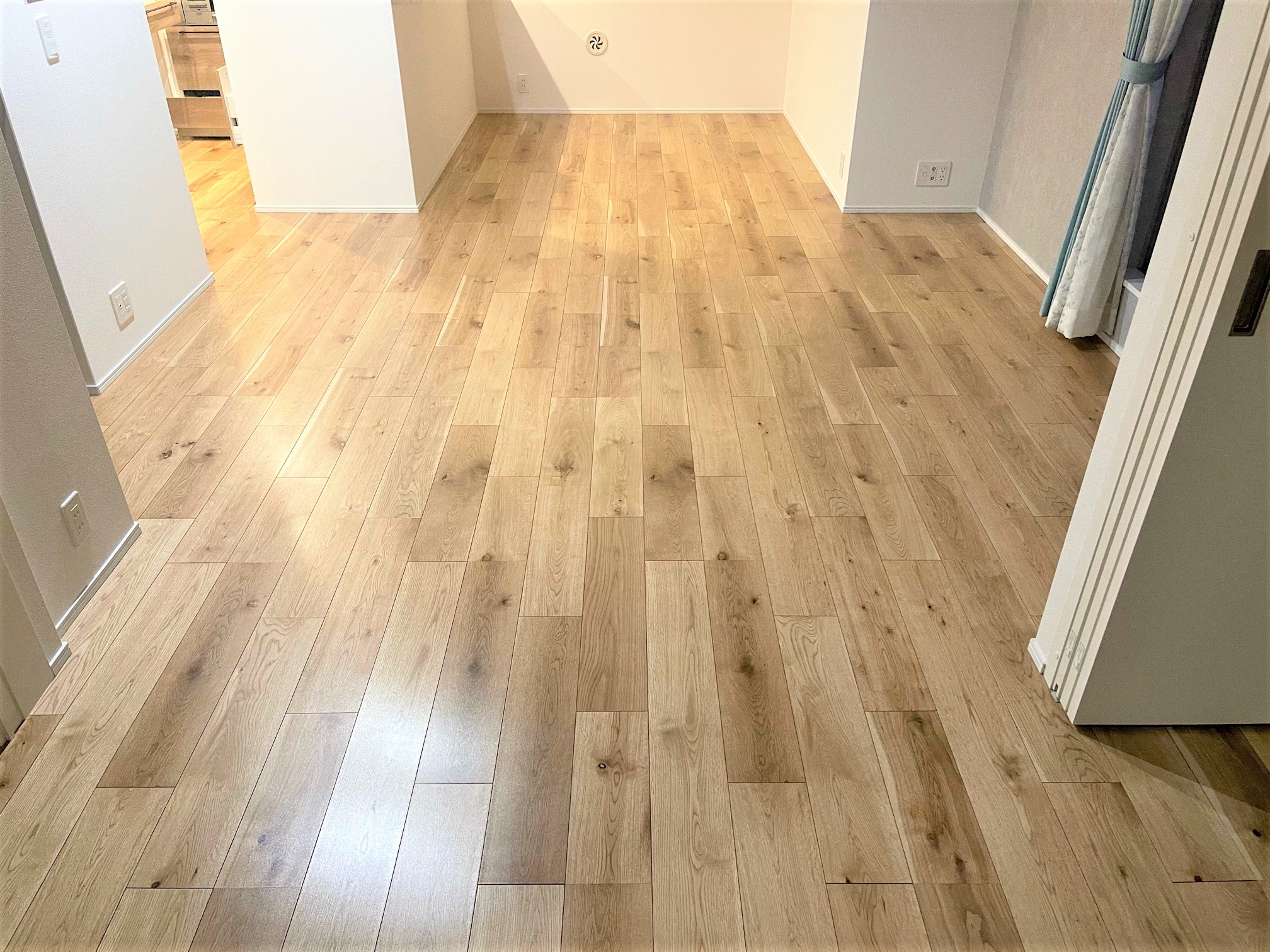 coatinghouse-tokyo-shinagawa-shinchikumansion-after フロアコーティング施工事例 施工後|東京都品川区 ご新築マンション H様邸 コーティングハウス セラミックガラスフロアコーティング施工済み