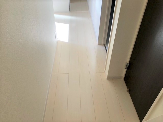 フロアコーティング施工事例 施工後｜東京都東大和市 ご新築マンション H様邸 コーティングハウス セラミックガラスフロアコーティング施工済み