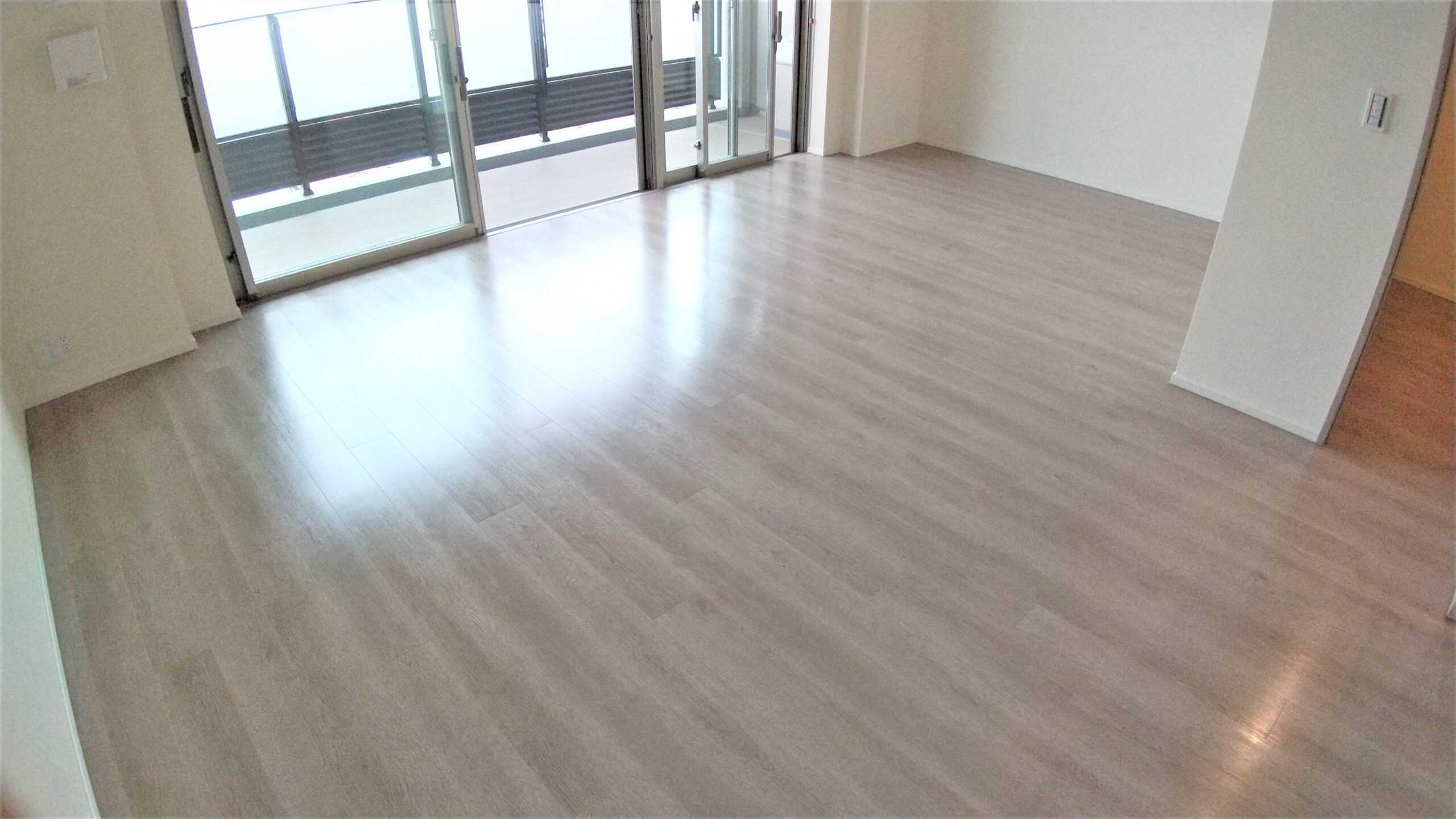 coatinghouse-tokyo-koto-shinchikumansion-after フロアコーティング施工事例 施工後|東京都江東区 ご新築マンション B様邸 コーティングハウス セラミックガラスフロアコーティング施工済み