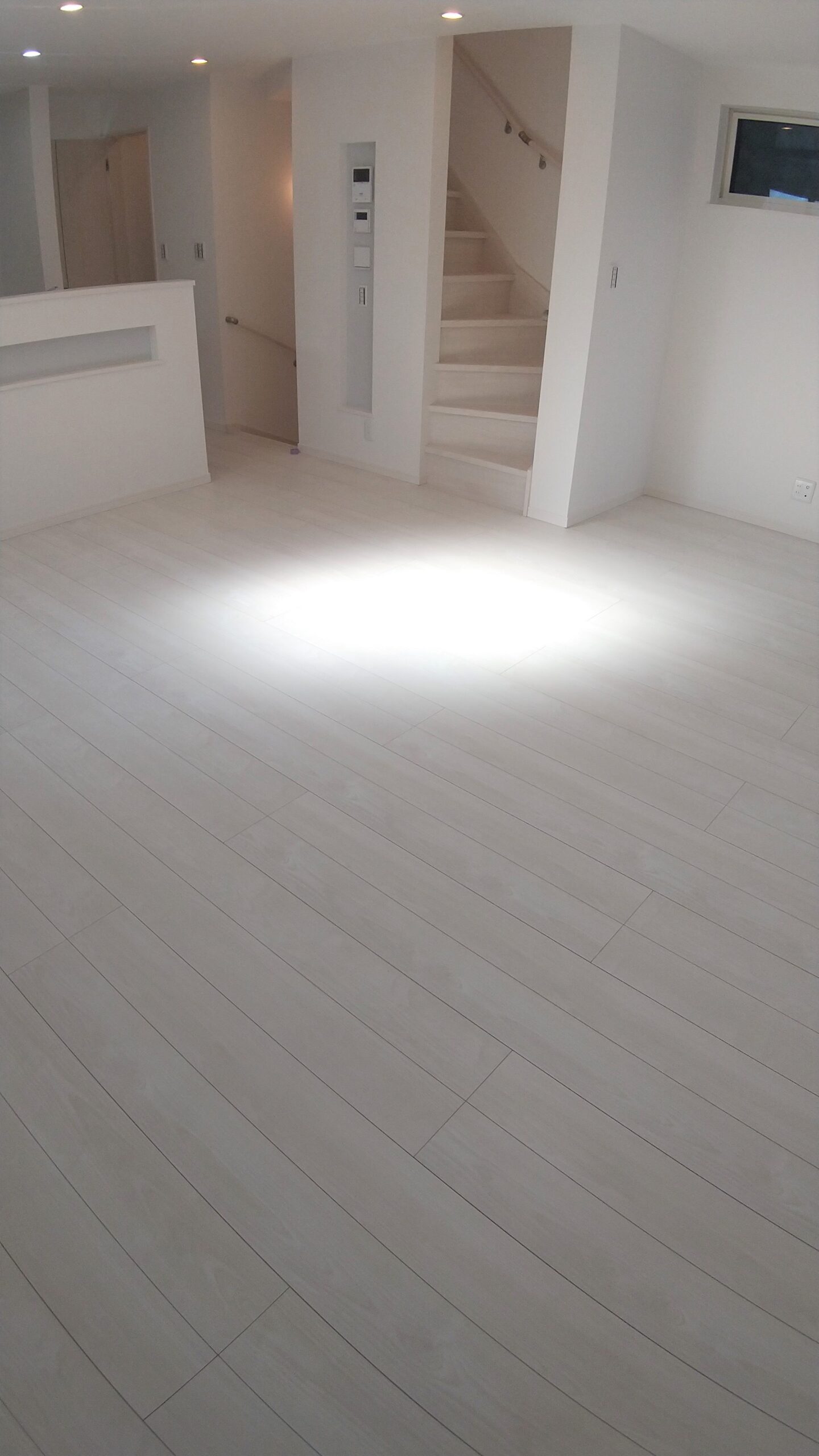 coatinghouse-tokyo-hachioji-shinchikukodate-before フロアコーティング施工事例 施工前|東京都八王子市 ご新築戸建て K様邸の床の状態