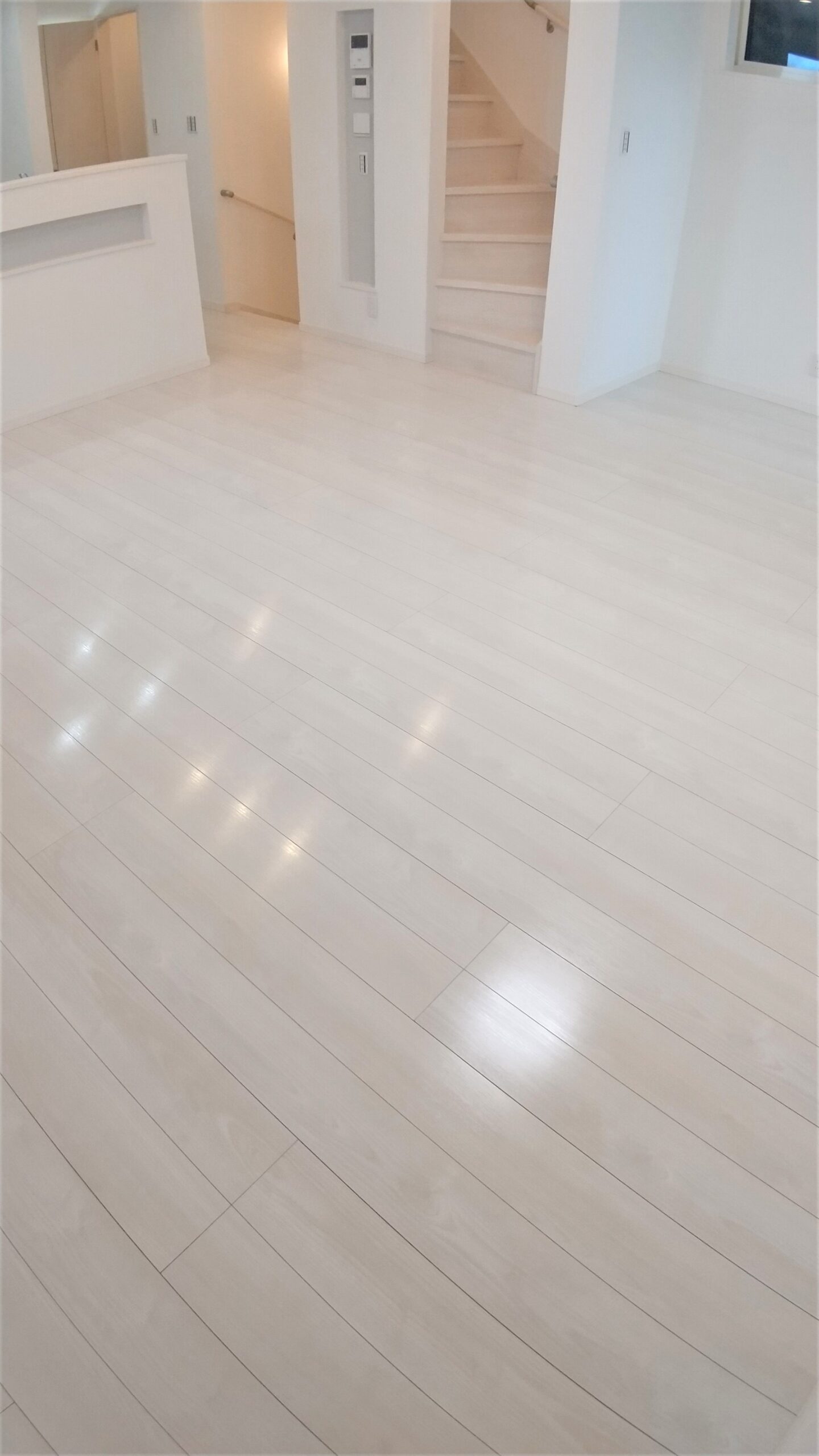 coatinghouse-tokyo-hachioji-shinchikukodate-after フロアコーティング施工事例 施工後|東京都八王子市 ご新築戸建て K様邸 コーティングハウス セラミックガラスフロアコーティング施工済み
