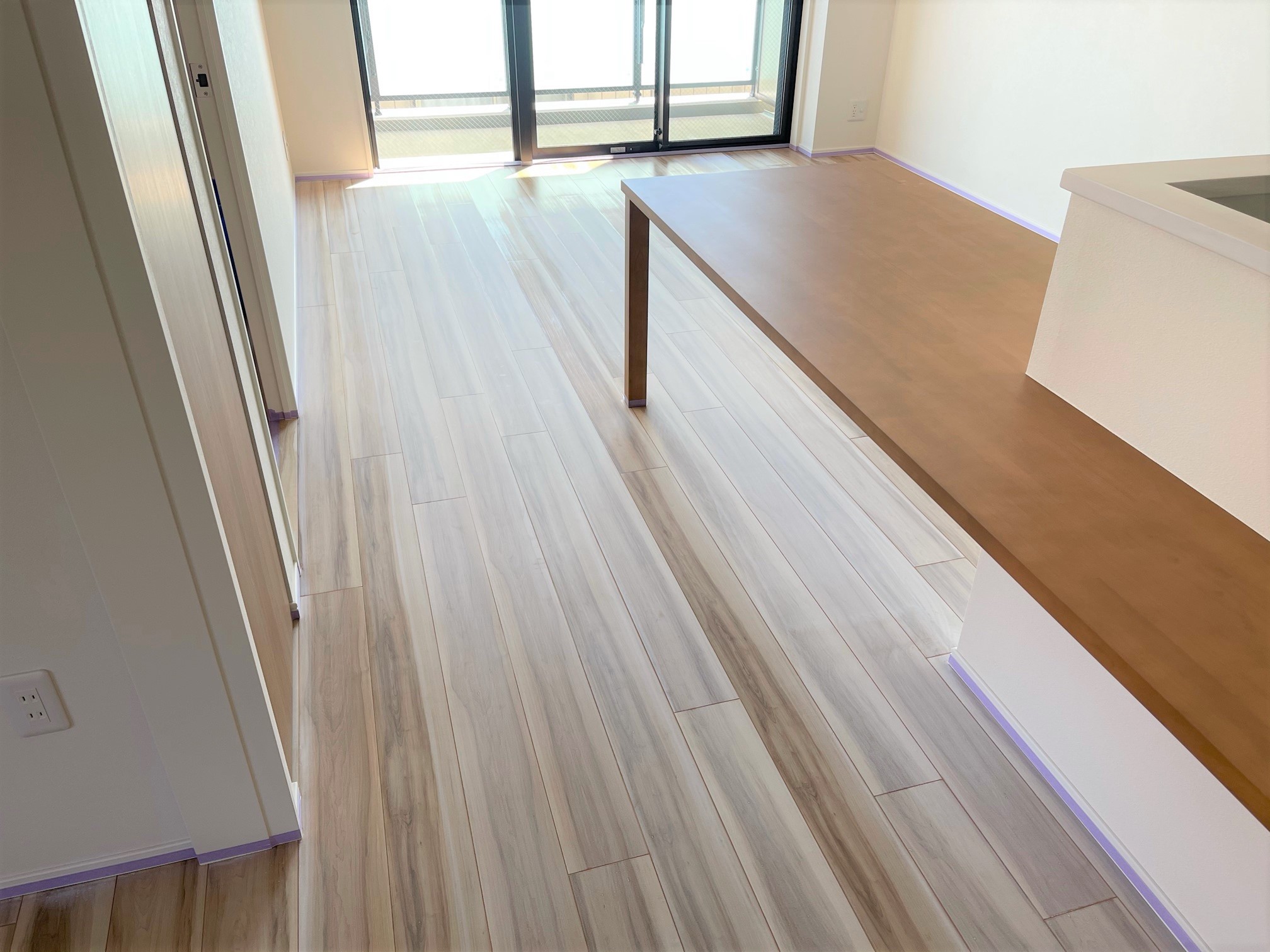coatinghouse-tokyo-koto-shinchikumansion-before フロアコーティング施工事例 施工前|東京都江東区 ご新築マンション M様邸の床の状態