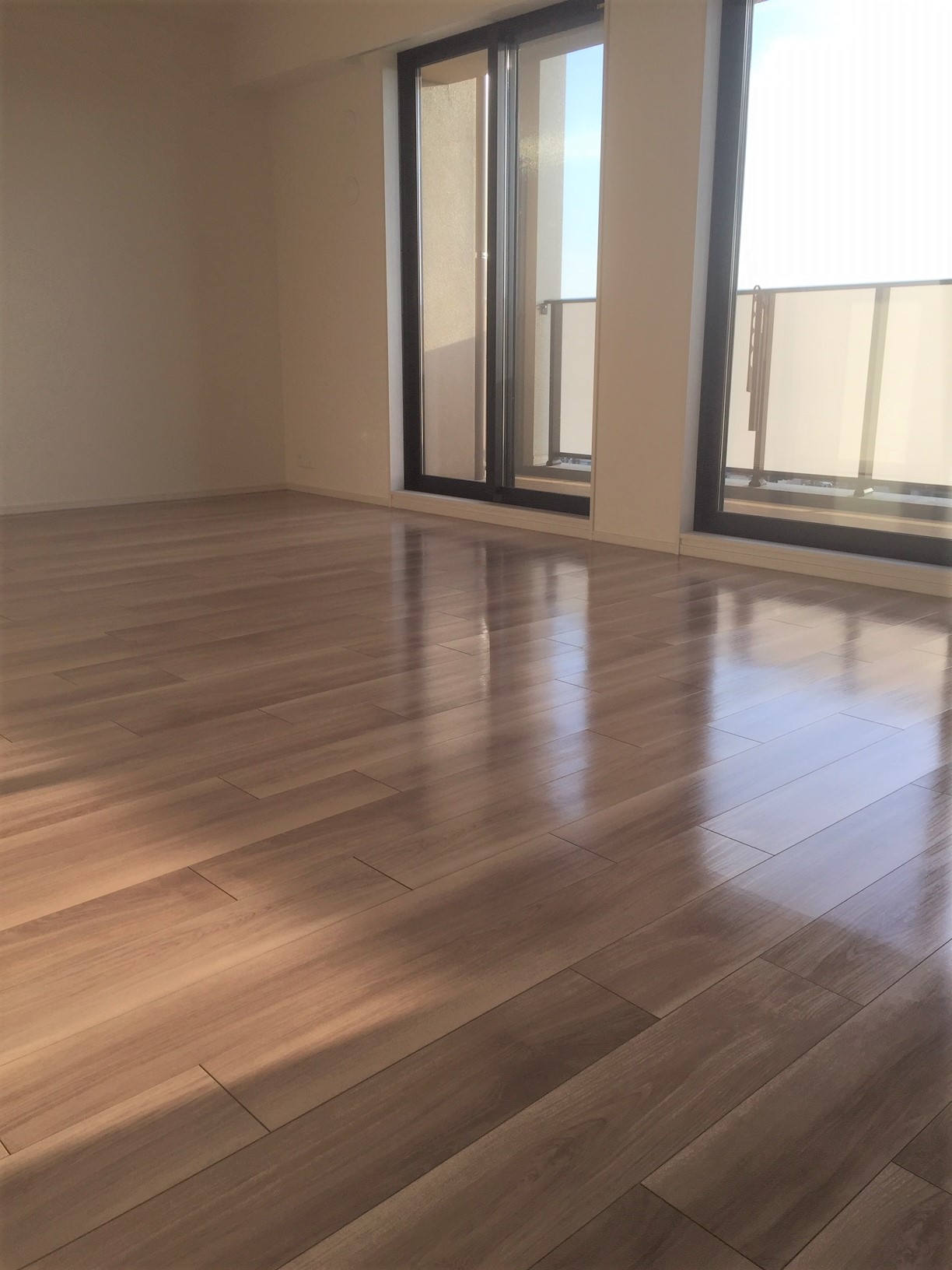 coatinghouse-tokyo-nerima-shinchikumansion-after フロアコーティング施工事例 施工後|東京都練馬区 ご新築マンション I様邸 コーティングハウス セラミックガラスフロアコーティング施工済み