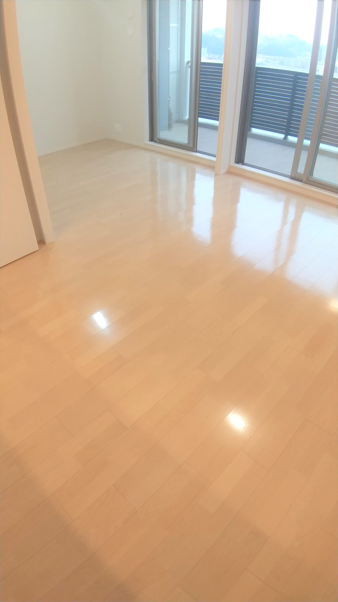 coatinghouse-tokyo-setagaya-shinchikumansion-after フロアコーティング施工事例 施工後|東京都世田谷区 ご新築マンション O様邸 コーティングハウス シリコンフロアコーティング施工済み