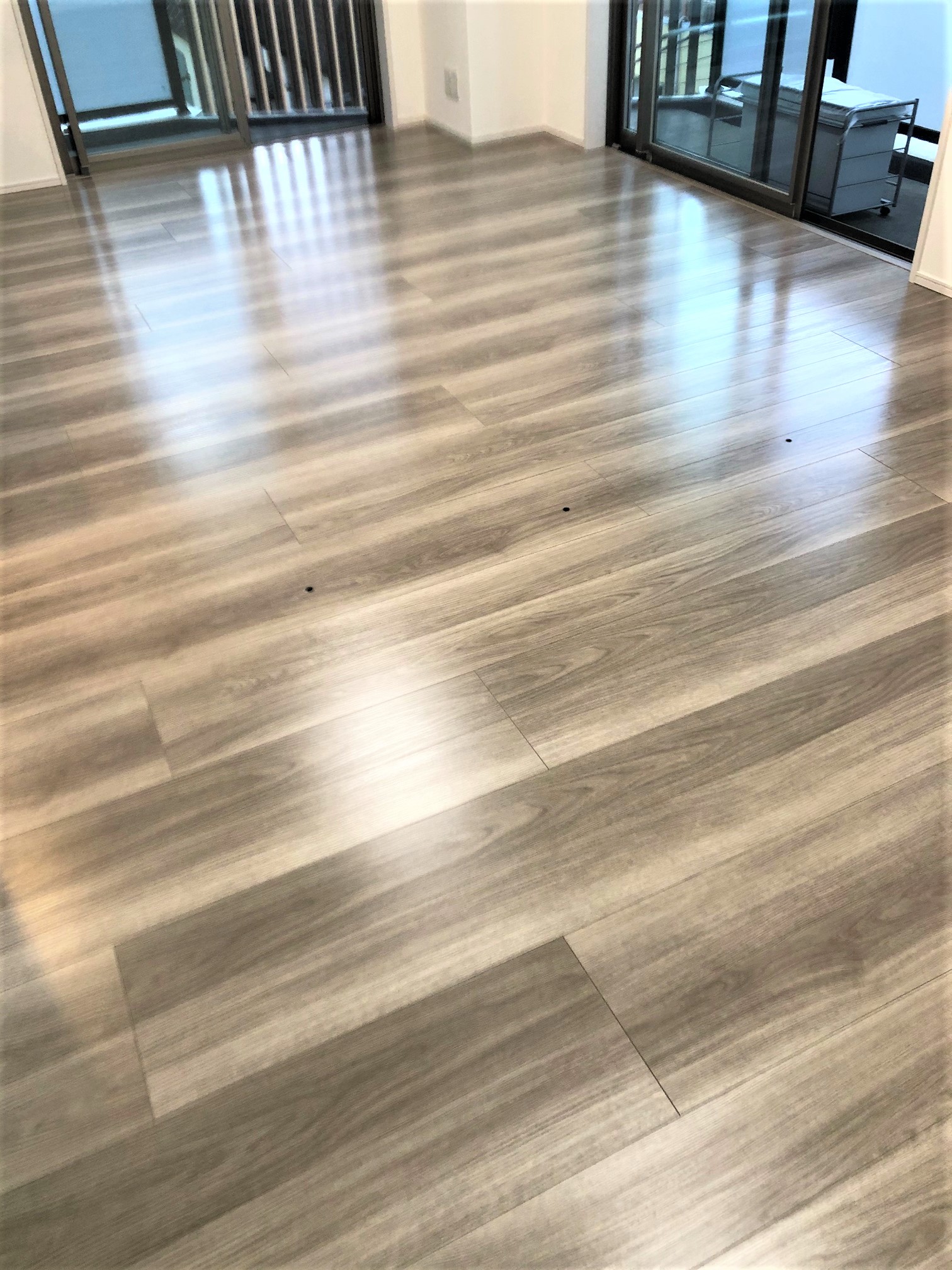 フロアコーティング施工事例 施工後｜東京都品川区 ご新築マンション K様邸 コーティングハウス セラミックガラスフロアコーティング施工済み