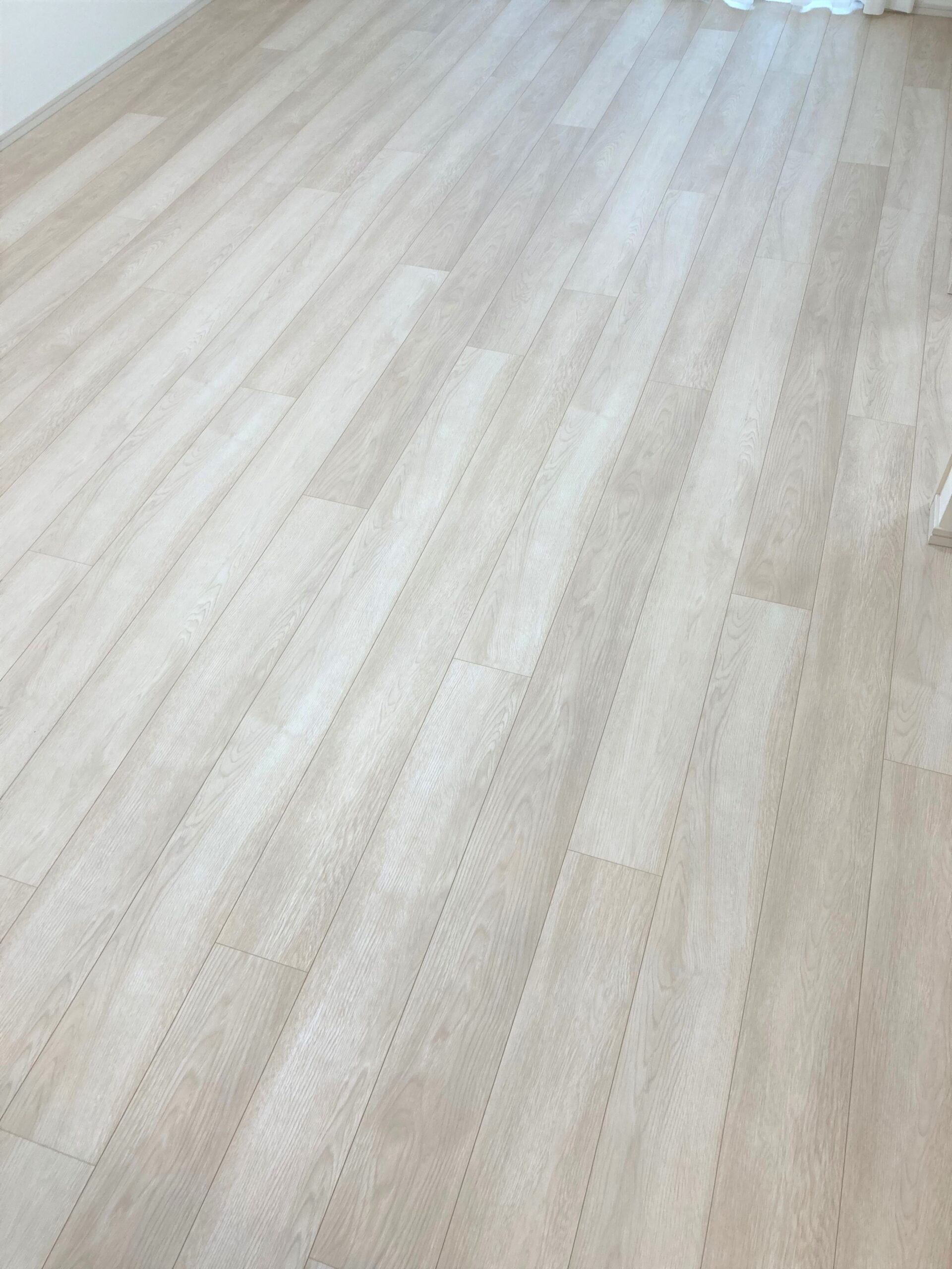 フロアコーティング施工事例 施工前｜東京都足立区 ご新築マンション K様邸の床の状態