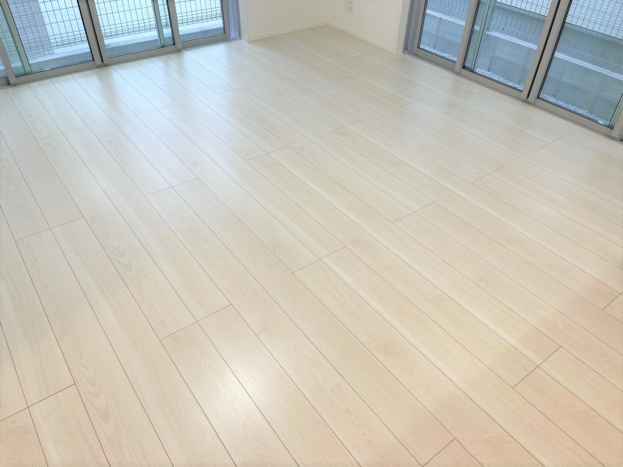 coatinghouse-saitama-fujimi-shinchikukodate-after フロアコーティング施工事例 施工後|埼玉県富士見市 ご新築戸建て R様邸 コーティングハウス セラミックガラスフロアコーティング施工済み