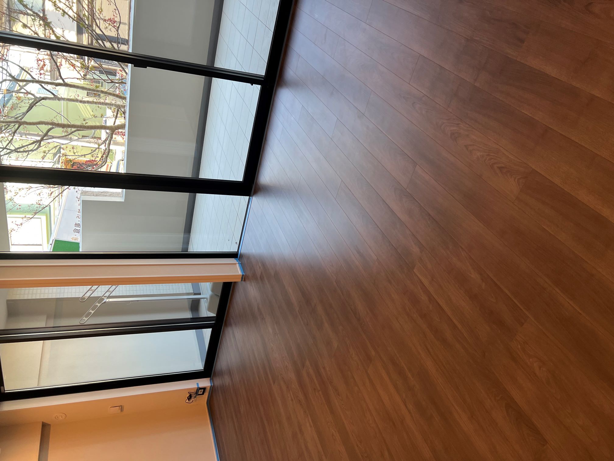 coatinghouse-saitama-koshigaya-shinchikumansion-before フロアコーティング施工事例 施工前|埼玉県越谷市 ご新築マンション M様邸の床の状態