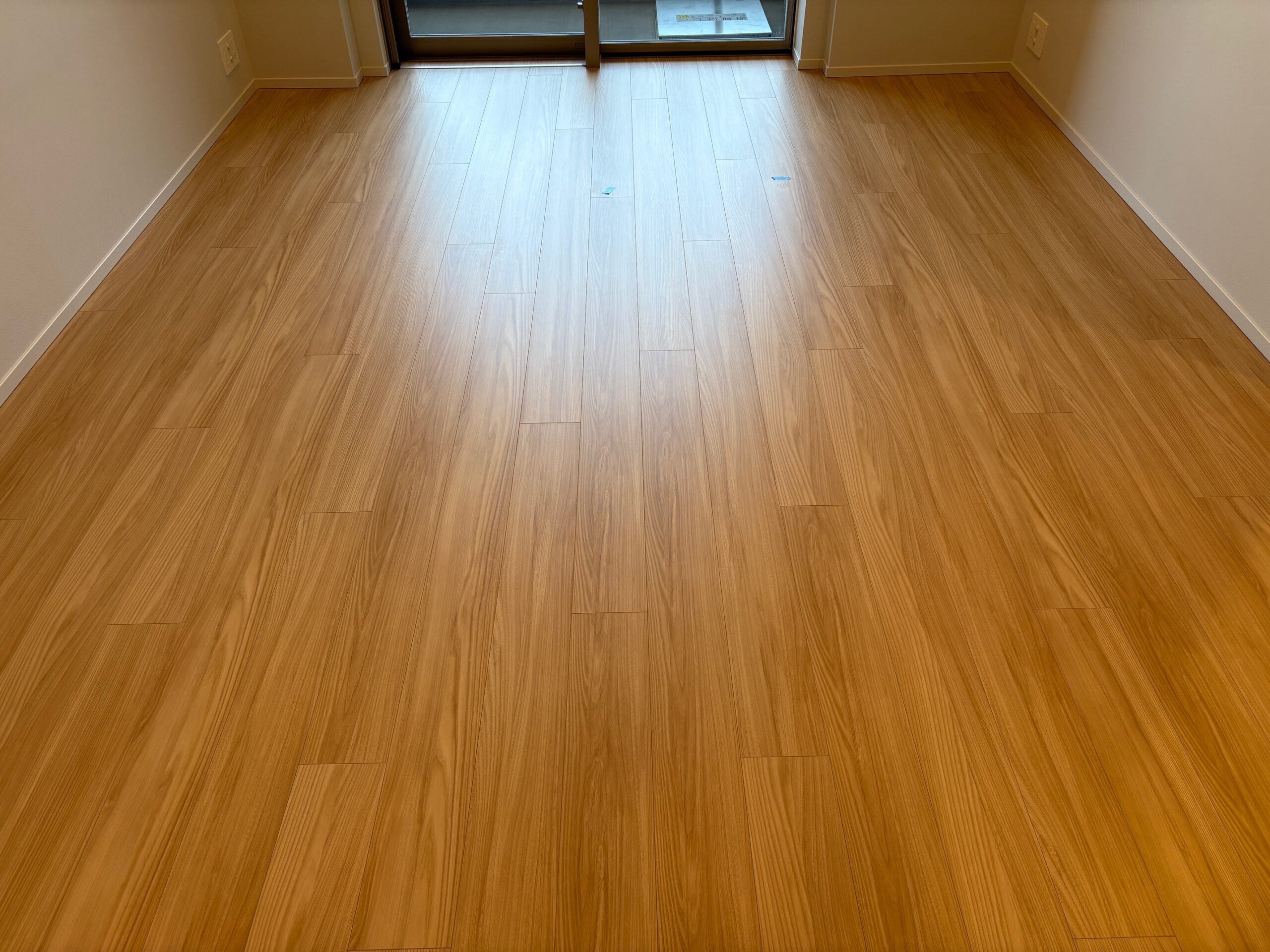 coatinghouse-tokyo-minato-shinchikumansion-before フロアコーティング施工事例 施工前|東京都港区 ご新築マンション Y様邸の床の状態