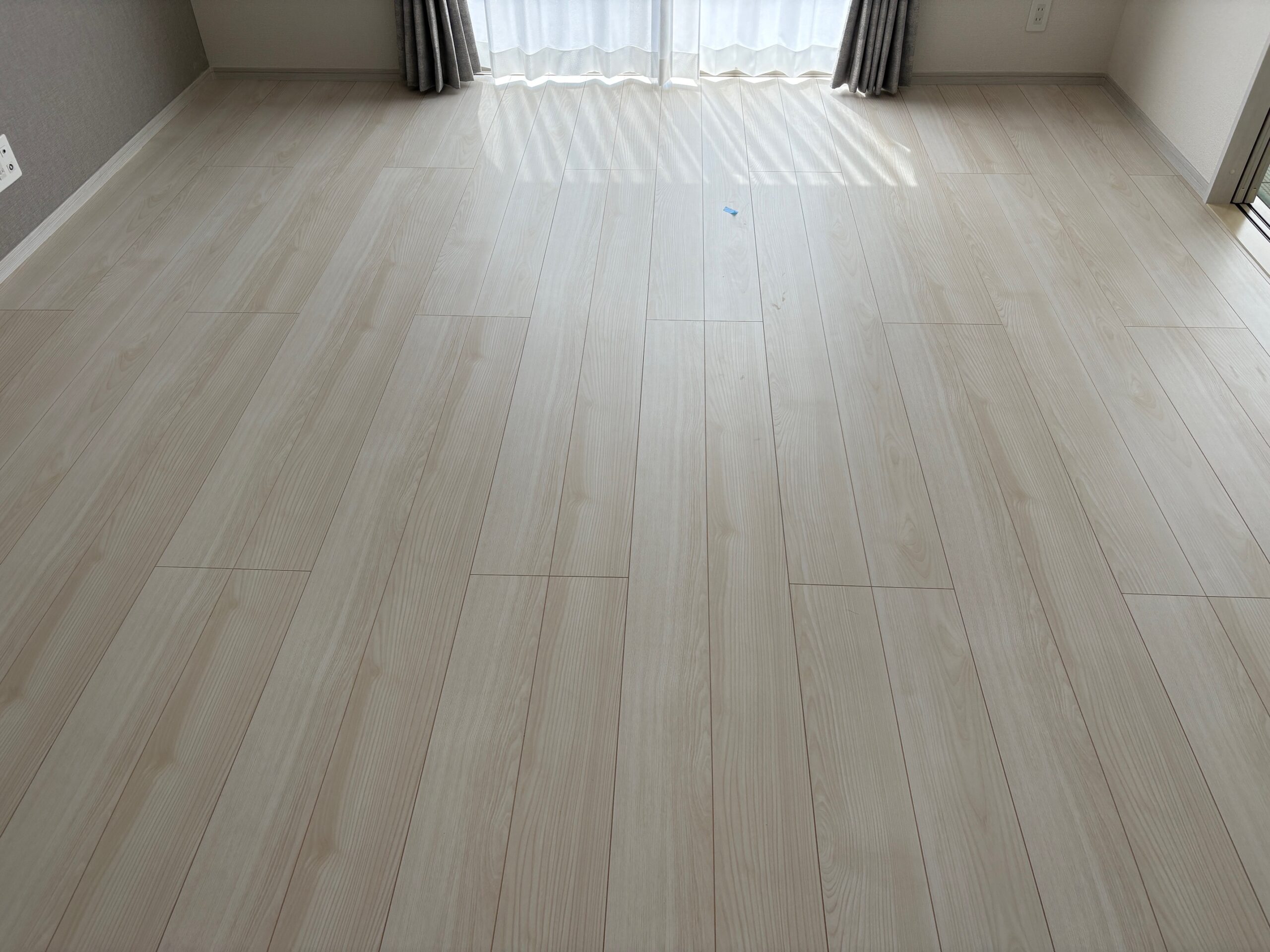 coatinghouse-kagoshima-kagoshima-shinchikukodate-before フロアコーティング施工事例 施工前|鹿児島県鹿児島市 ご新築戸建て M様邸の床の状態