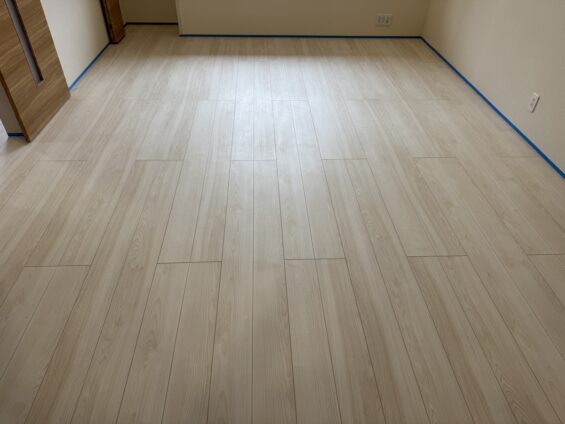 ワンニャンすべらんフロアコーティング_施工前