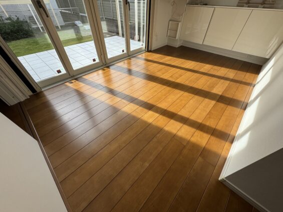 ワンニャンすべらんフロアコーティング_施工前