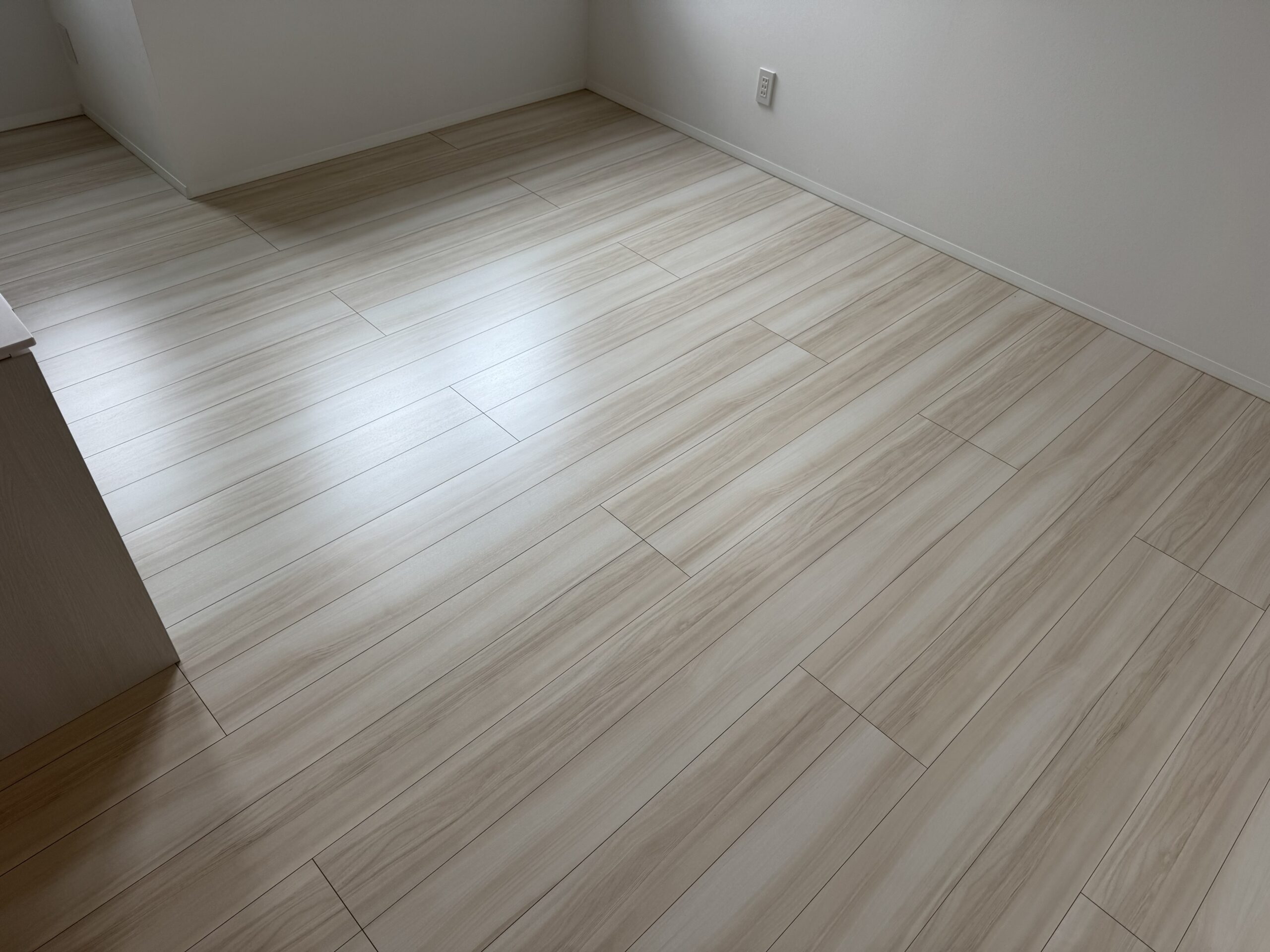 coatinghouse-tokyo-shinagawa-shinchikukodate-before フロアコーティング施工事例 施工前|東京都品川区 ご新築戸建て T様邸の床の状態