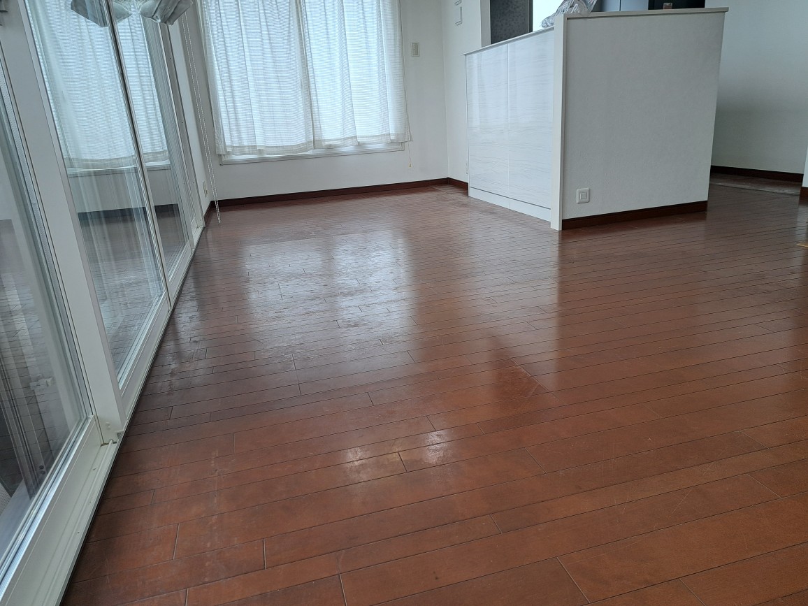 coatinghouse-tokyo-itabashi-nyukyomansion-before フロアコーティング施工事例 施工前|東京都板橋区 ご入居中マンション Y様邸の床の状態