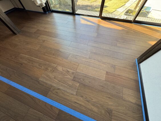 ワンニャンすべらんフロアコーティング_施工前