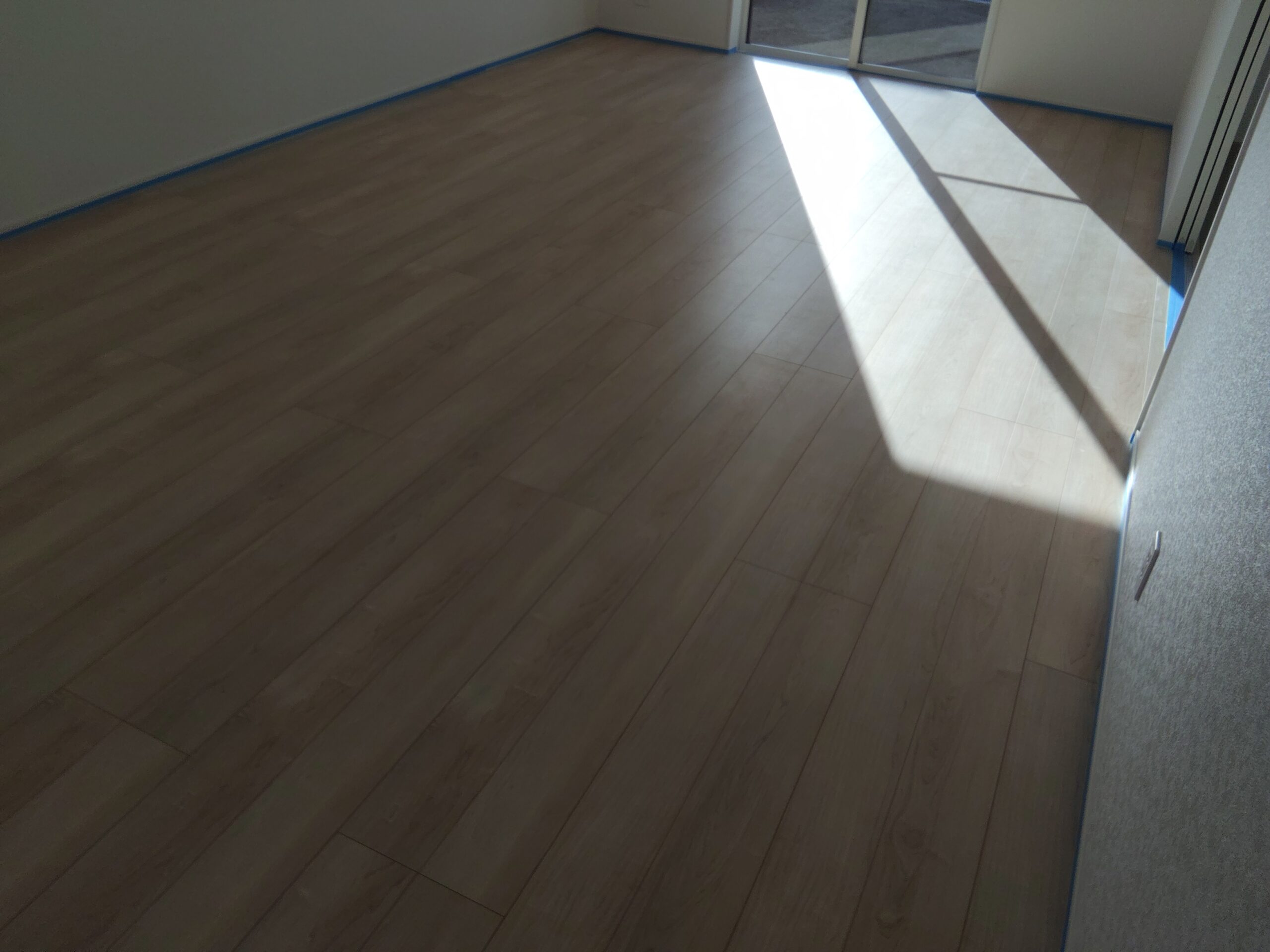 coatinghouse-kagoshima-kagoshima-shinchikukodate-before 鹿児島フロアコーティング施工事例 施工前|鹿児島県鹿児島市 ご新築戸建て L様邸の床の状態