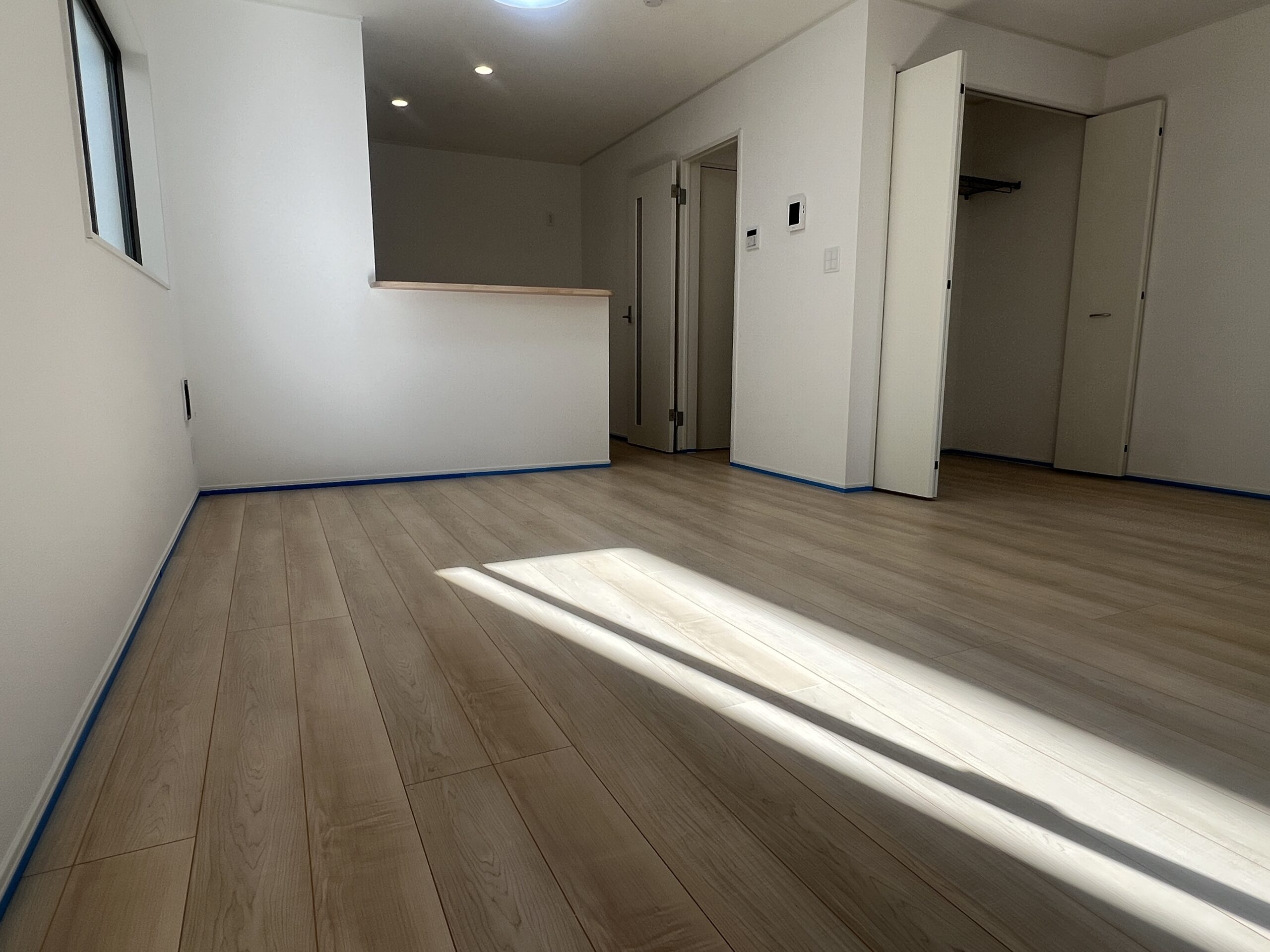 フロアコーティング施工事例 施工前｜福岡県福岡市 ご新築戸建て L様邸の床の状態