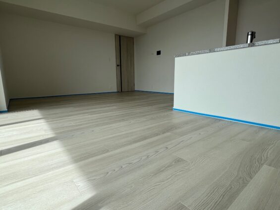 千葉市フロアコーティング施工事例 施工前|千葉県千葉市 ご新築マンション S様邸の床の状態
