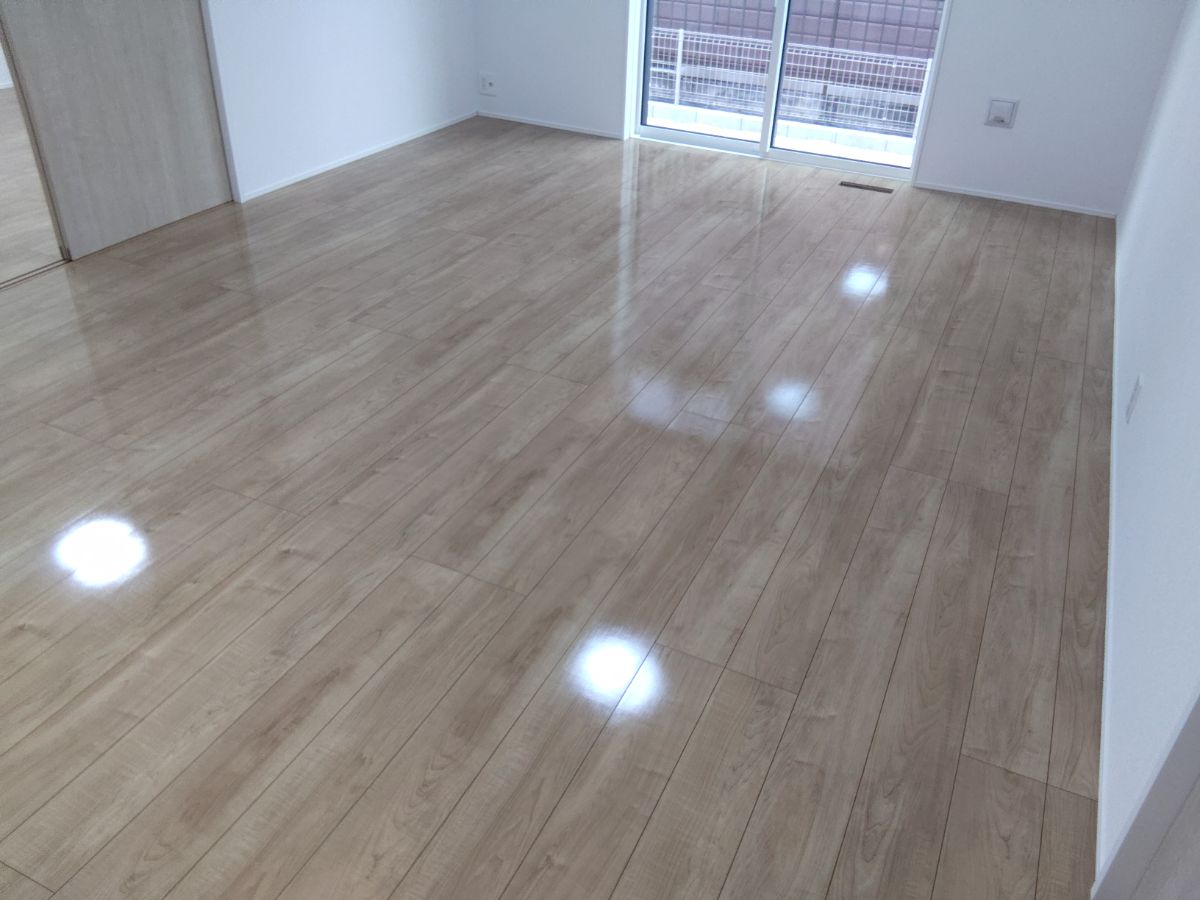 coatinghouse-fukuoka-fukuoka-shinchikukodate-after フロアコーティング施工事例 施工後|福岡県福岡市 ご新築戸建て L様邸 コーティングハウス シリコンフロアコーティング施工済み