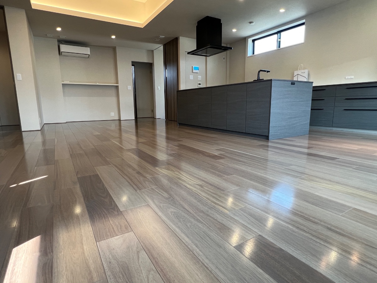 フロアコーティング施工事例 施工後｜神奈川県海老名市 ご新築戸建て H様邸 コーティングハウス セラミックガラスフロアコーティング施工済み
