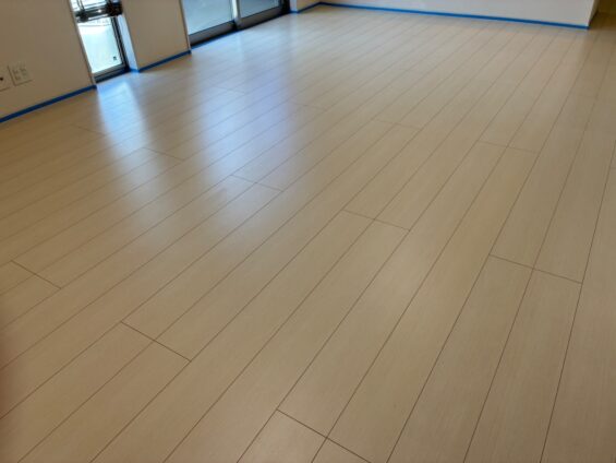 越谷市フロアコーティング施工事例 施工前|埼玉県越谷市 中古戸建て T様邸の床の状態
