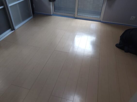 江戸川フロアコーティング施工事例 施工前|東京都江戸川区 ご入居中マンション S様邸の床の状態