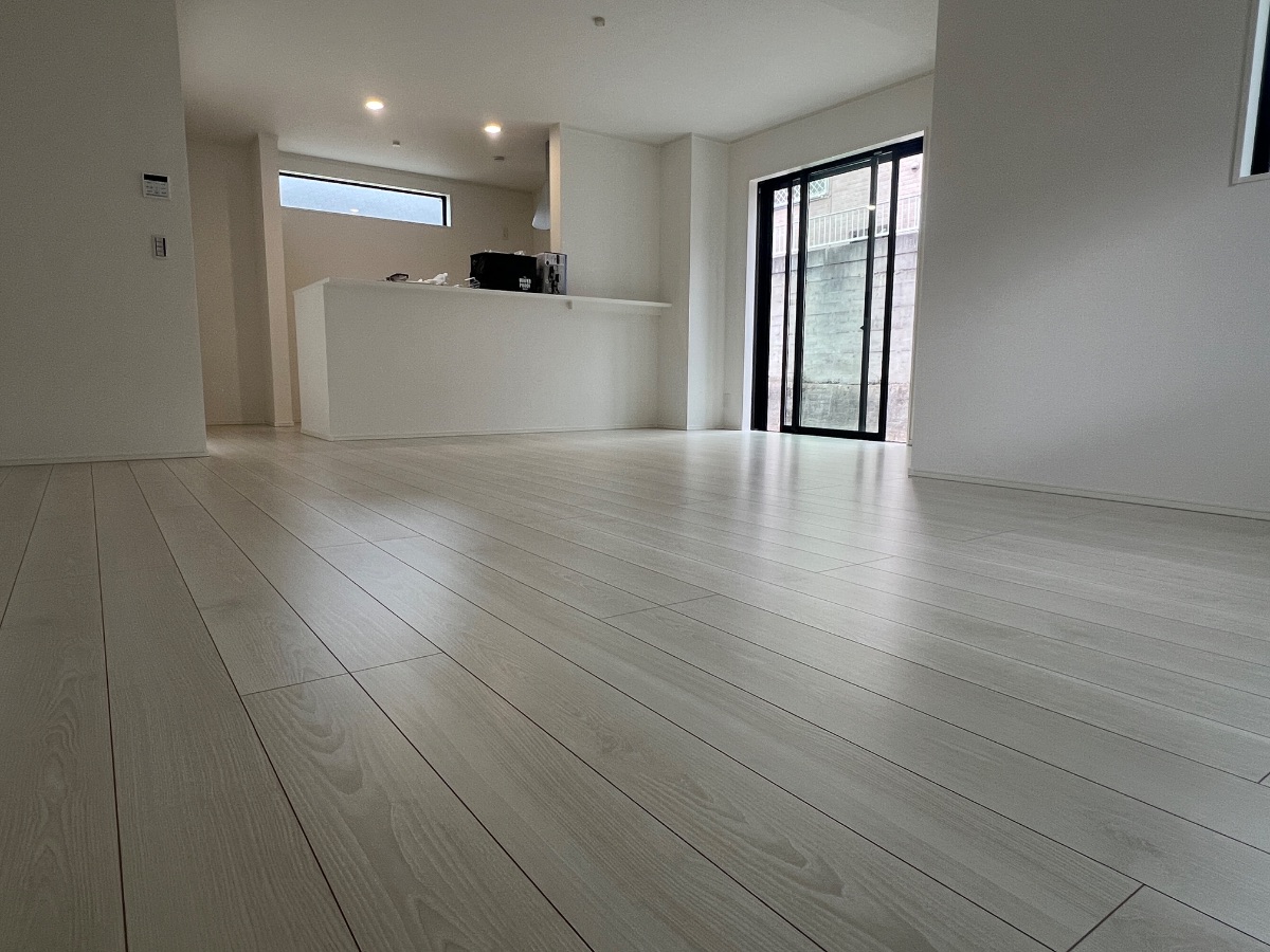 coatinghouse-tokyo-ota-shinchikukodate-after フロアコーティング施工事例 施工後|東京都大田区 ご新築戸建て O様邸 コーティングハウス セラミックガラスフロアコーティング施工済み