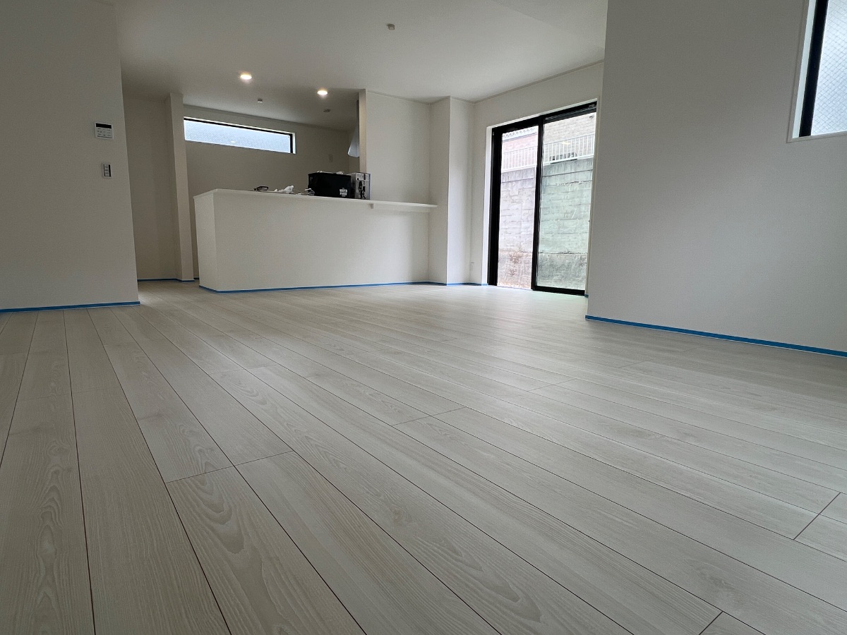 coatinghouse-tokyo-ota-shinchikukodate-before 大田区フロアコーティング施工事例 施工前|東京都大田区 ご新築戸建て O様邸の床の状態