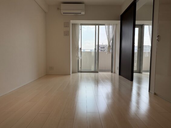 【施工後】東京都文京区 リノベーション済みマンション K様邸 ガラスフロアコーティング施工事例 コーティングハウス ガラスフロアコーティング施工済み