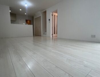 【施工後】神奈川県横浜市 ご新築戸建て Ｍ様邸 ガラスフロアコーティング施工事例 コーティングハウス ガラスフロアコーティング施工済み