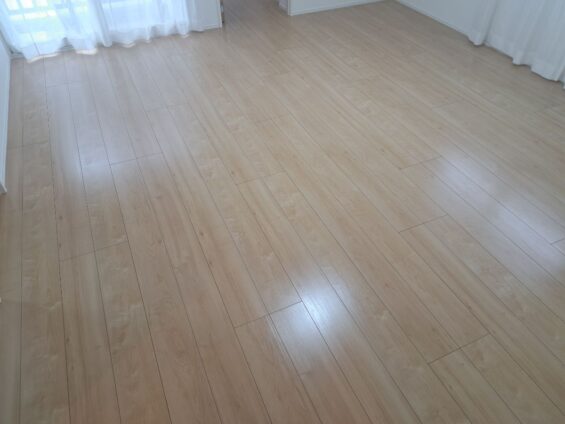 【施工後】埼玉県川口市 リノベーション済みマンション Ｍ様邸 ガラスフロアコーティング施工事例 コーティングハウス ガラスフロアコーティング施工済み