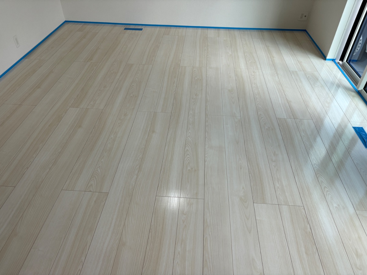 coatinghouse-fukuoka-fukuoka-nyukyokodate-after フロアコーティング施工事例 施工後|福岡県福岡市 ご入居中戸建て L様邸 コーティングハウス シリコンフロアコーティング施工済み