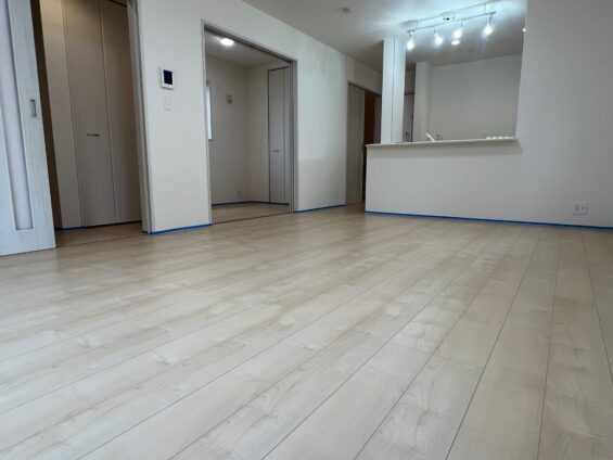 福岡市フロアコーティング施工事例 施工前｜福岡県福岡市 ご新築戸建て L様邸の床の状態