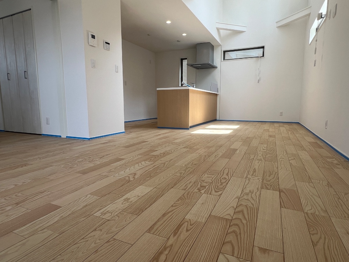 coatinghouse-kanagawa-yokohama-shinchikukodate-before フロアコーティング施工事例 施工前|神奈川県横浜市 ご新築戸建て S様邸の床の状態