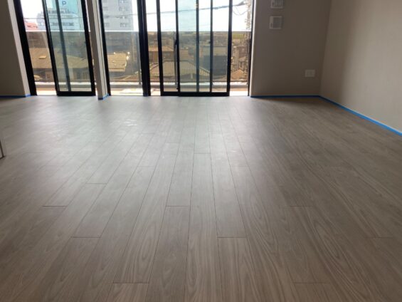 八王子フロアコーティング施工事例 施工前｜東京都八王子市 ご新築マンション S様邸の床の状態