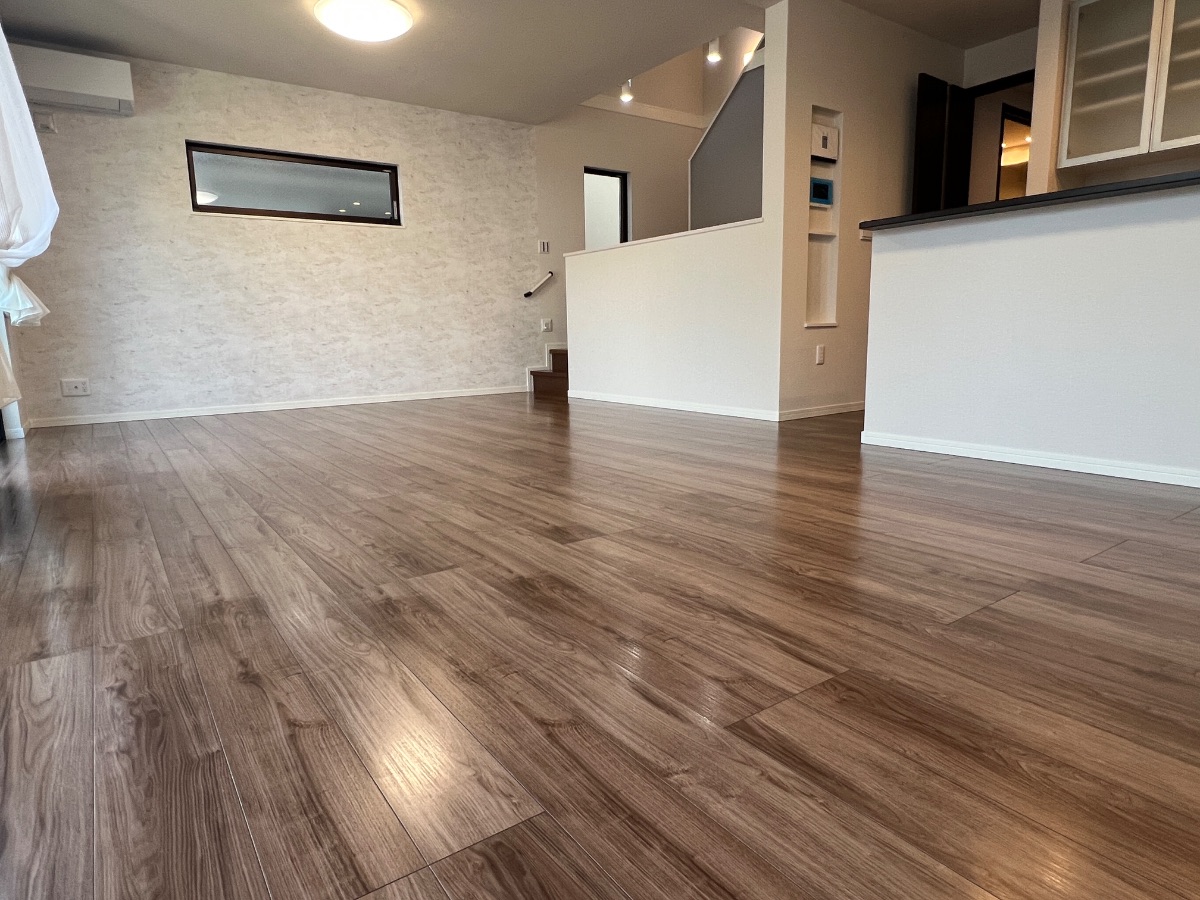 coatinghouse-tokyo-inagi-shinchikukodate-after フロアコーティング施工事例 施工後|東京都稲城市 ご新築戸建て C様邸 コーティングハウス セラミックガラスフロアコーティング施工済み