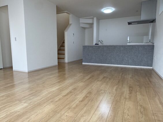 【施工後】埼玉県草加市 ご新築戸建て Ｙ様邸 ガラスフロアコーティング施工事例 コーティングハウス ガラスフロアコーティング施工済み