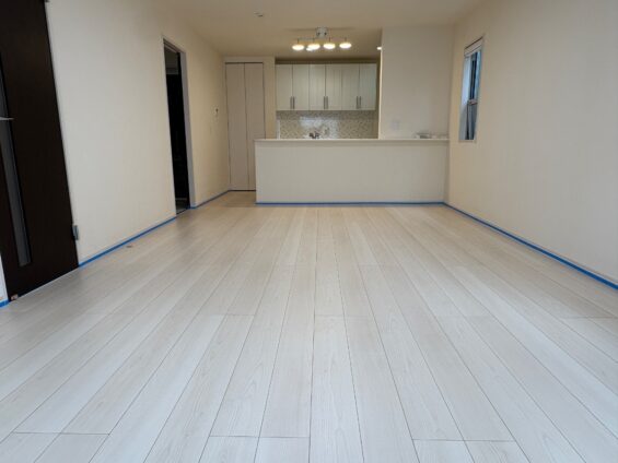 【施工前】千葉県習志野市 ご入居中戸建て Ａ様邸 シリコンフロアコーティング施工事例 施工前の状態