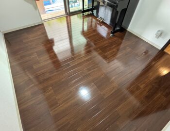 【施工後】埼玉県新座市 ご入居中戸建て Ｔ様邸 セラミックガラスフロアコーティング施工事例 コーティングハウス セラミックガラスフロアコーティング施工済み