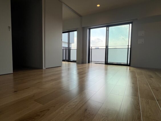 【施工後】東京都大田区 ご新築マンション Ｃ様邸 セラミックガラスフロアコーティング施工事例 コーティングハウス セラミックガラスフロアコーティング施工済み